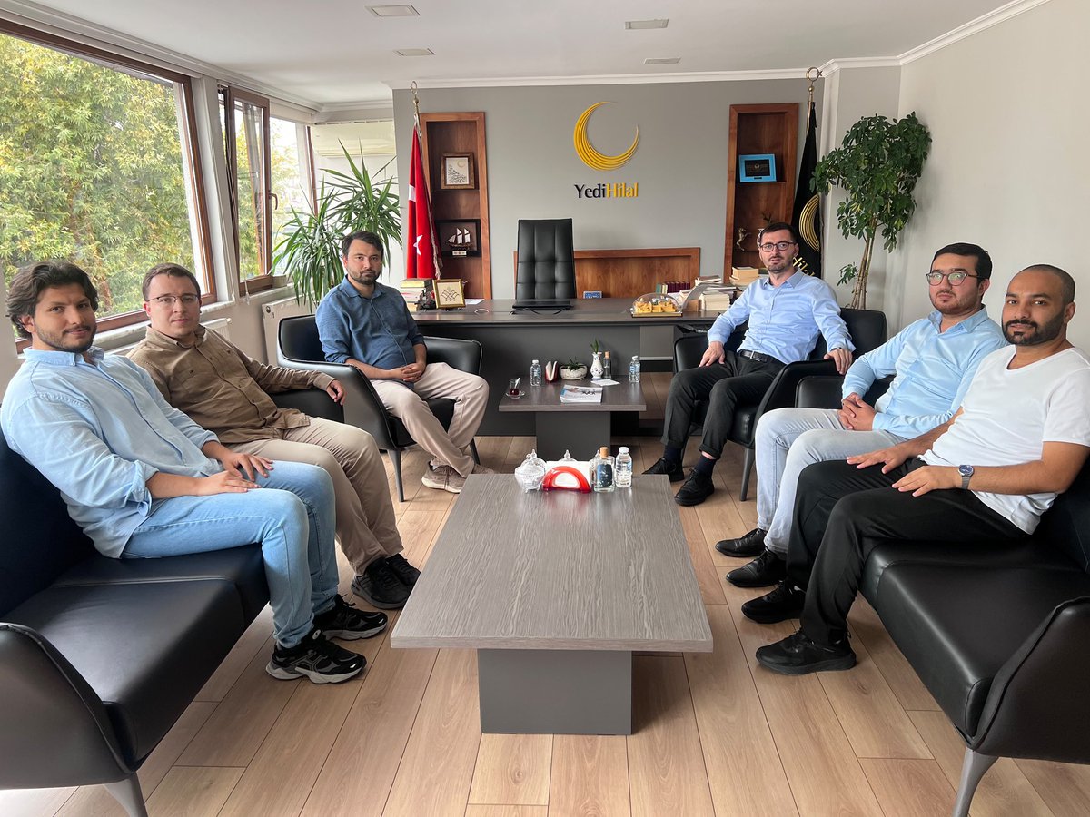 YediHilal's tweet photo. Doğu Türkistan İnsan Hakları İzleme Derneği (ETHR) Başkanı Abdureşid Eminhaci, Genel Başkanımız Samet Paçacı'yı ziyaret etti.

Nazik ziyaretleri için teşekkür ederiz. https://t.co/N3umG2LW0s