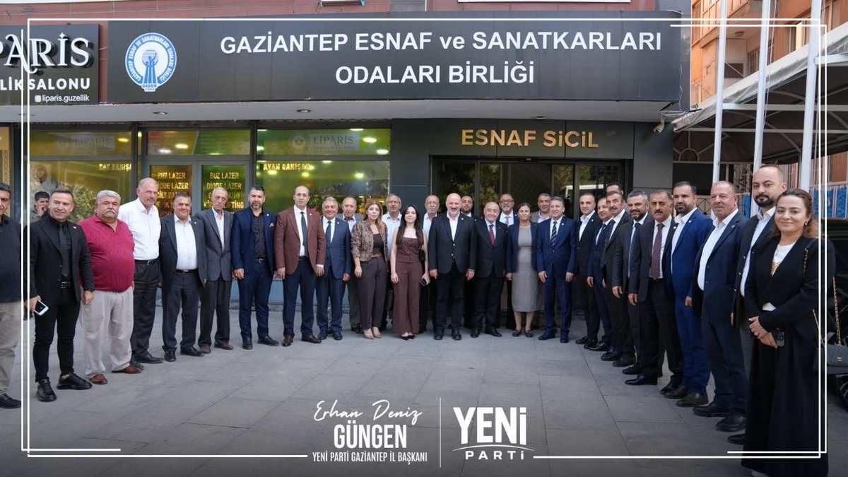 Erhan_Gungen's tweet photo. Artvin Milletvekilimiz ve Parti Meclisi Üyemiz Uğur Bayraktutan ile İstanbul Milletvekilimiz ve Parti Meclisi Üyemiz Türkan Elçi ile birlikte, İl Yönetim Kurulu üyelerimizin katılımıyla Gaziantep Esnaf ve Sanatkârlar Odaları Birliği Başkanlığı ve çeşitli esnaf odalarının başkanlarıyla bir araya geldik.
Gaziantep esnafının durumunu, yaşanan ekonomik sıkıntıları ve esnafımızın taleplerini değerlendirdik. Esnafımızın sahadaki sorunlarını doğrudan dinleyerek çözüm önerileri üzerine görüş alışverişinde bulunduk.
Nazik ev sahiplikleri ve değerli görüşleri için oda başkanlarımıza teşekkür ediyorum.
#YeniParti #Gaziantep #BirlikteGüçlüyüz