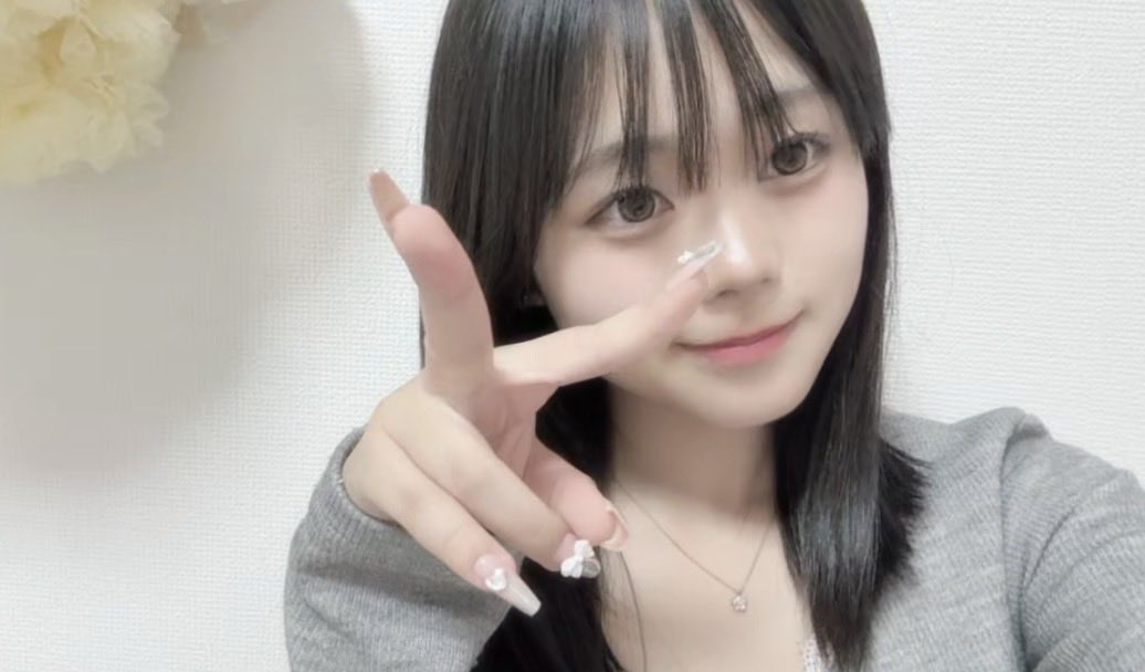 Snowbloom_miru's tweet photo. TiktokとかXで私のこと投稿してくれてるの見たらすごく嬉しい気持ちになる💛
たくさんこれからも投稿してくれたら嬉しいです！🤭︎
 #はちみつみるく 
 #スノーブルーム https://t.co/JvvYXJ3wSX