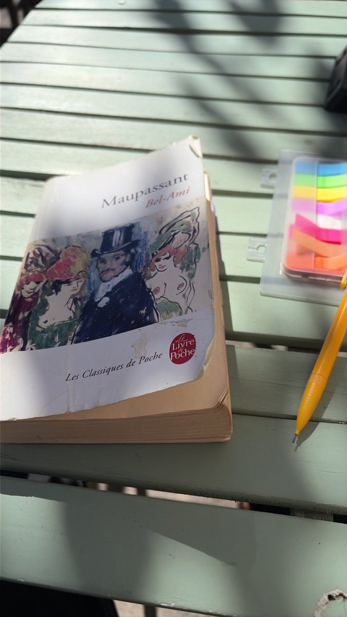 JJ99Out's tweet photo. Il me reste plus qu’un chapitre, Bel-Ami t’es un sacré vicieux 
Et oui j’ai pris plus de 6 mois à le lire 😔 https://t.co/a2c3lzs9xr