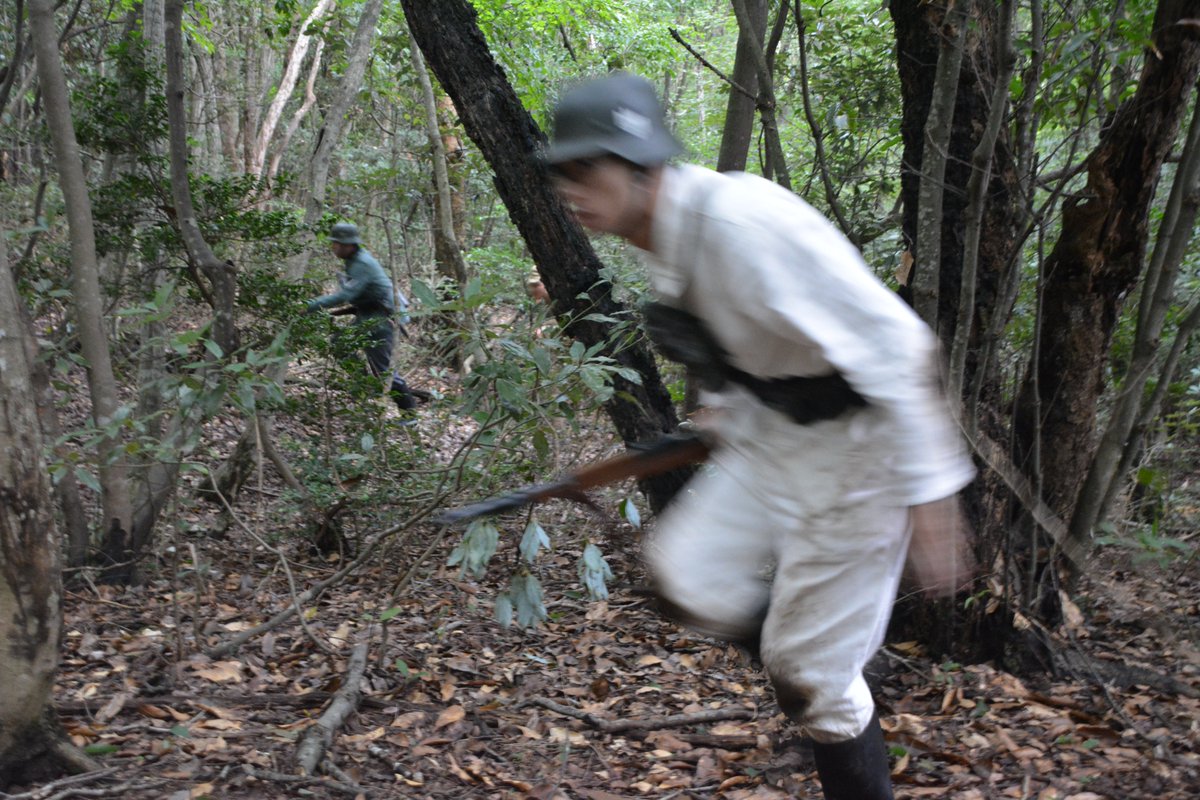 pohi627's tweet photo. お互いに尊重しあい、交流を深め、実際の兵士がどうであったかに思いをはせる。

リエナクトメントにおいて、大切なことだと思います。

参加者の皆さん　お疲れ様でした。
#舞鶴訓練会 https://t.co/4Idx9CMF0F