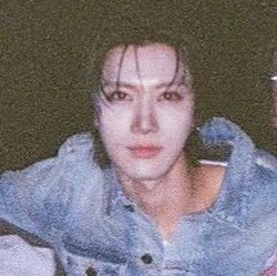peaceoften_'s tweet photo. 커신같이 현실감없고 말도안되게 생기셨네 또 https://t.co/TGe0c15EZS