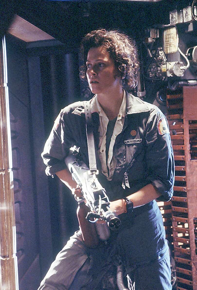 ppoopoo420's tweet photo. @Ambar_SIFF_MRA Yall wanna hate so bad but nobody goes back and bring up the fact that ripley had a scope on her gun and that one auto locked, stop the grift stop the misogyny https://t.co/iErDt7AxgI