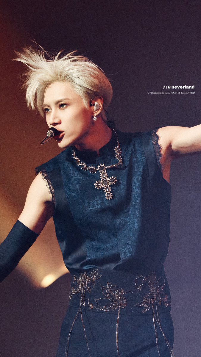 718neverland718's tweet photo. 260920 LiMiNaL day3📷

✨🪄✨🎩✨

#태민 #TAEMIN #テミン #泰民 https://t.co/L7RraFiztv