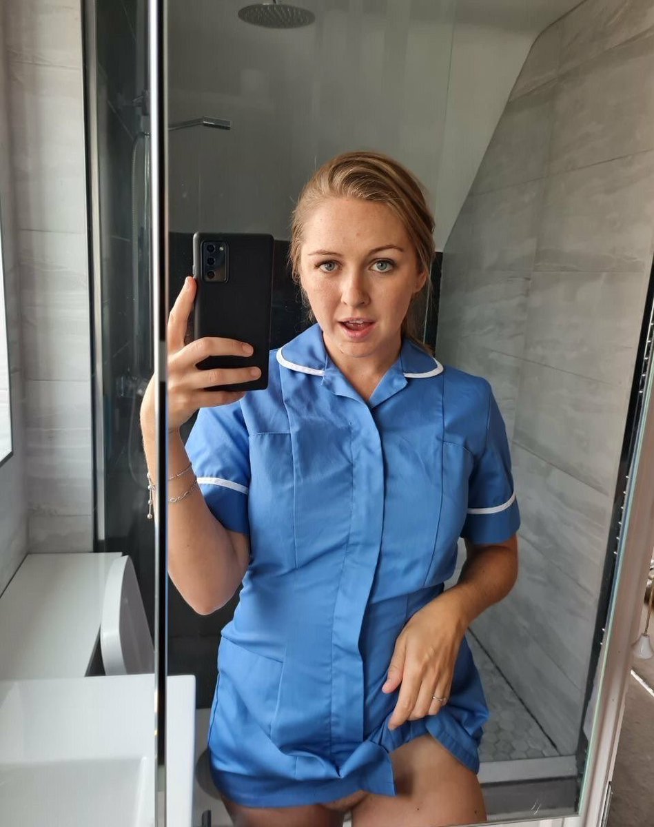 beckynurse32's tweet photo. Your favorite nurse on blue uniform feel free to hit me up say hello 👋😍😍 Becky loves 😍

Zangi: 2532654955
Signal: +447411369911 https://t.co/ALGnhRoapH