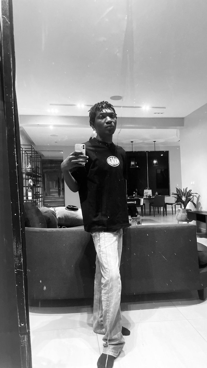 richardjjonah's tweet photo. still mono. https://t.co/86iFUTS14E