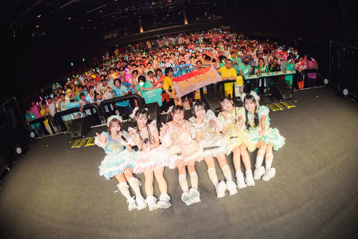 tebasen_info's tweet photo. #手羽セン選抜ツアー2026 FINAL
名古屋公演@ DIAMOND HALL
ご来場いただきありがとうございました🕊️

34+1曲ノンストップライブ🔥🔥
ステージとフロアが一丸となった、灼熱の150分間✨
6月からスタートした選抜ツアーの、最高の締めくくりになりました！
改めて本当にありがとうございました🐓 https://t.co/8nzzmIgeMT