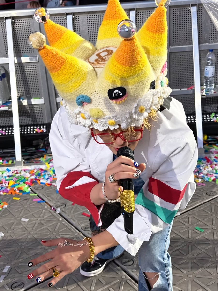 oneforG0818's tweet photo. 뱅봉 모자 만들어주신분 감사❤️#GDRAGON https://t.co/u5CMwN9s3W