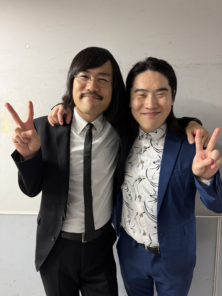 RNMidnightQueen's tweet photo. フランツに会えた！
土岐真太郎と✌️✌️ https://t.co/KgIiaUfnTC