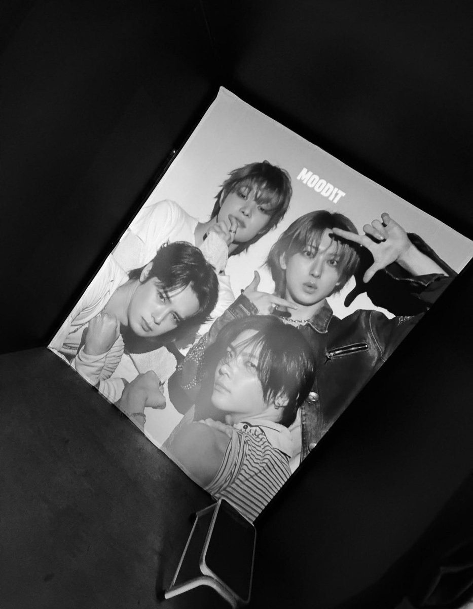 bunniewiju's tweet photo. i love it so bad when nico posts family photos 😭❤️ silly pic with maknae line and sexy pic with hyung line!! https://t.co/G0SZBArI0z
