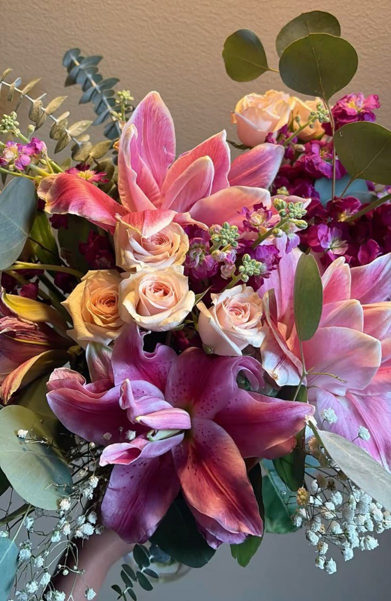 dreamyflowerrs's tweet photo. pretty flowers bouquets https://t.co/0uG0gHW5Tm
