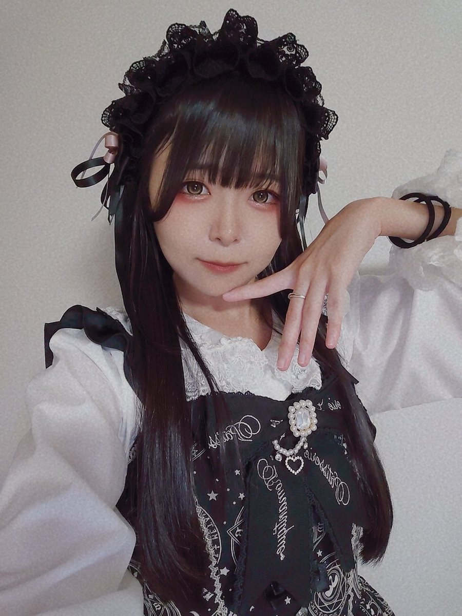 2325_neu's tweet photo. ロリータで万代行ったら色んな知らない人から可愛いって声掛けてもらえて嬉しかったです🫶
ランダムダンスで体動かすの楽しかった🎶来月もランダムダンス踊るぞという気持ち🎶

#リバニメ https://t.co/FR8YjQuUgY