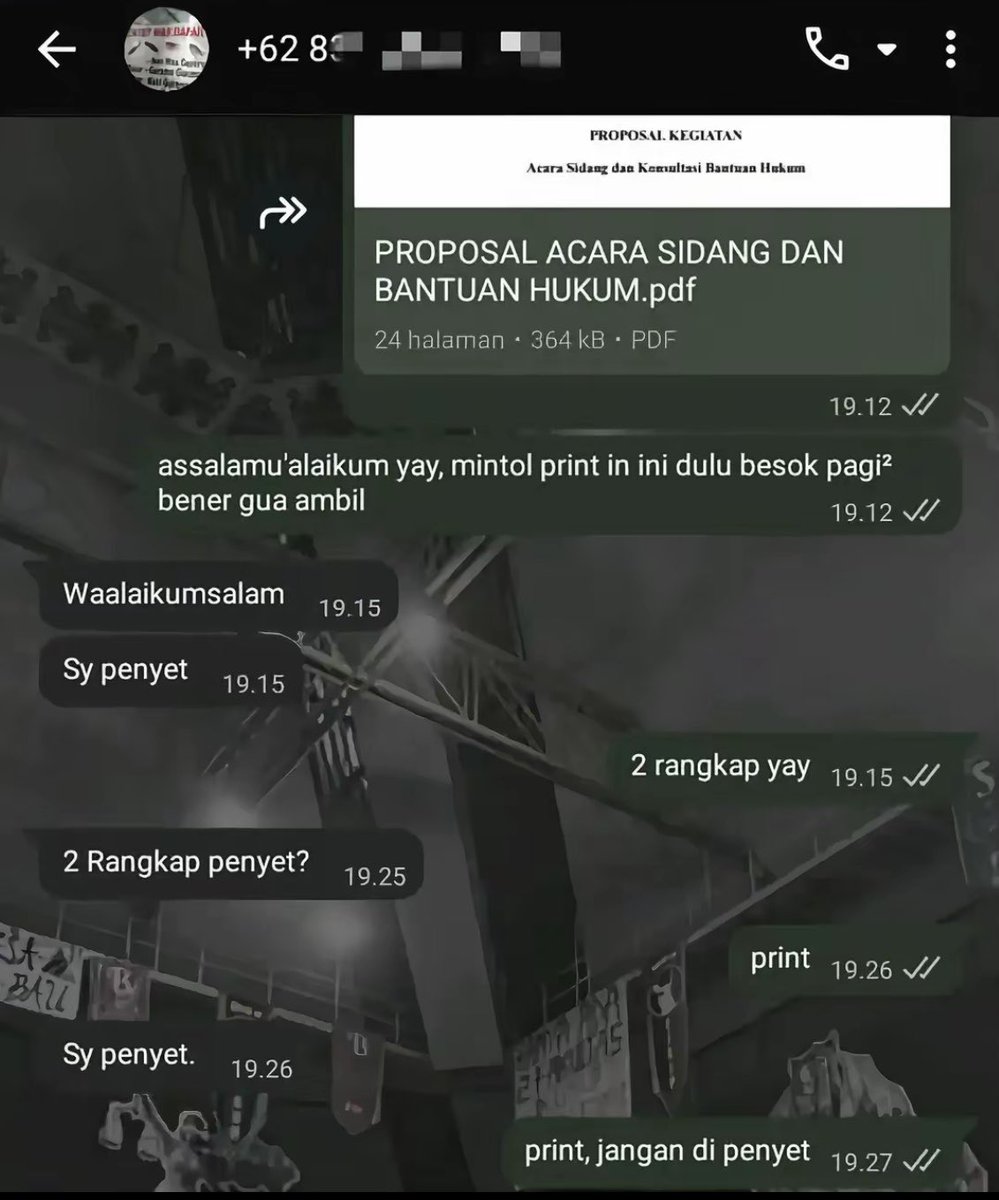 nominsuns's tweet photo. akibat dikejar deadline dan nyawa udah setengah😭 https://t.co/qVsaneag7N