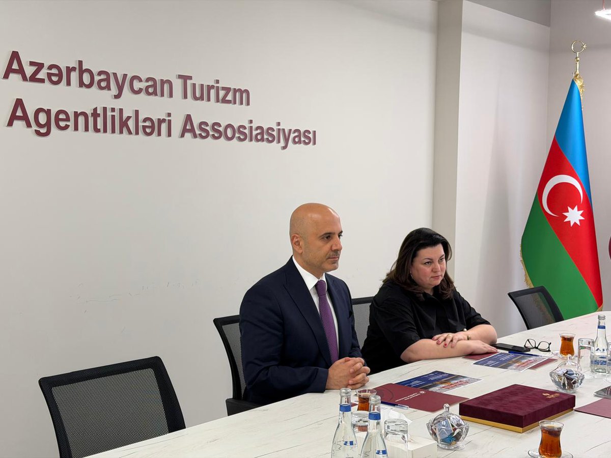 ataa_aze's tweet photo. Turizm sahəsində qarşılıqlı maraq doğuran əlaqələrin inkişaf etdirilməsi məsələləri  ATAA-nın sədri Göydəniz Qəhrəmanovla Slovakiyanın  ölkəmizdəki fövqəladə və səlahiyyətli səfiri Elçin Qasımov arasında baş tutan görüşdə müzakirə olunub.

Ətraflı : https://t.co/Wpkq6BUI9U https://t.co/2HVsFIiPFH
