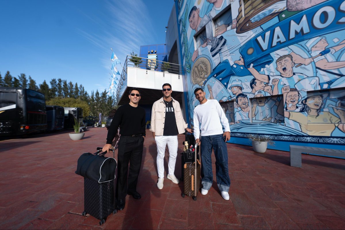 Argentina's tweet photo. #SelecciónMayor ¡Arrancamos una vez más! https://t.co/HA2SwW0Vex