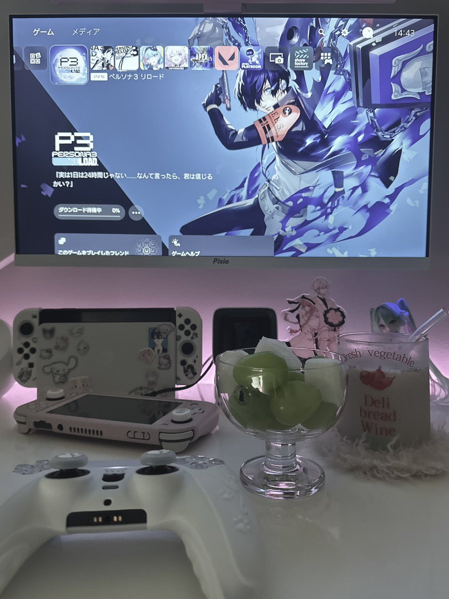 s2nu0a's tweet photo. 漫画とゲームがはかどるね https://t.co/2sicttOBNO