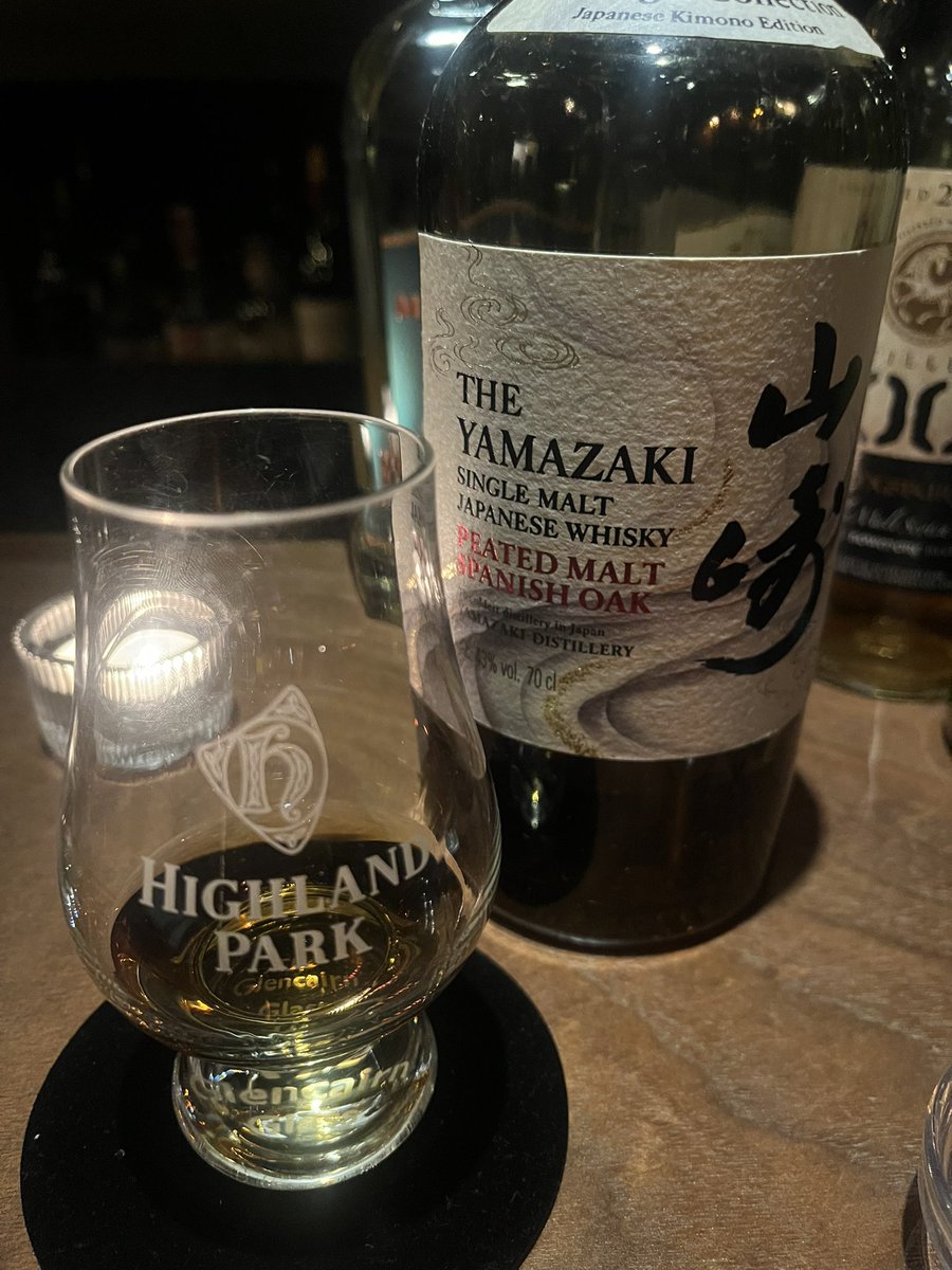 akimatsuba's tweet photo. 顔見知りのマスターの神楽坂のバーが先日8周年を迎えたので挨拶に行ってました。

ガージェリー
アードベック マンサニージャ（バーボン樽熟成&amp;シェリー樽熟成）
山崎 ピーテッドモルト スパニッシュオーク（通常の山崎はピートを使わないので、珍しさに惹かれて）

どれも美味しかった🤣 https://t.co/0WnOHwtLmr