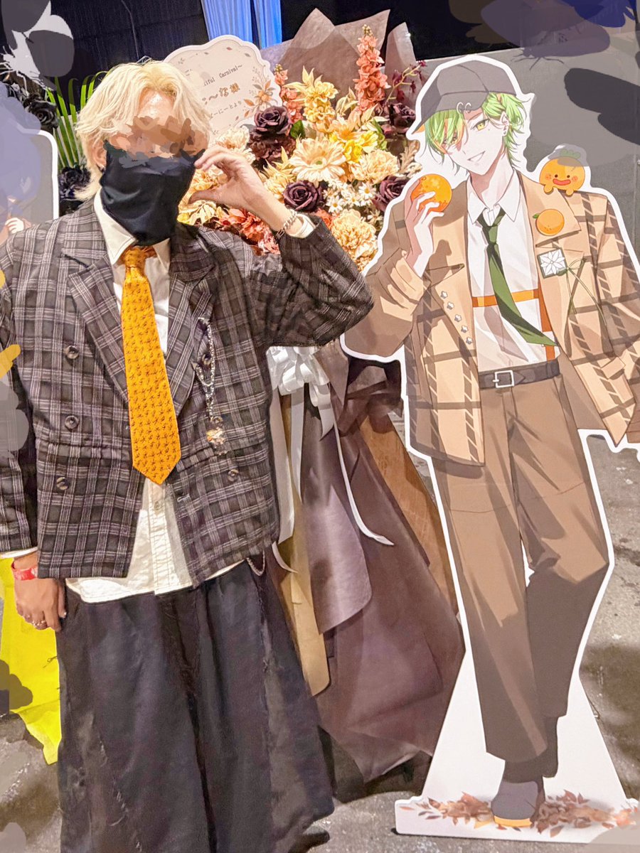 0RaNge117's tweet photo. フラスタと写真取った🤳🏻💐

#きゅきゅらいぶABC https://t.co/yccFV9qyTs