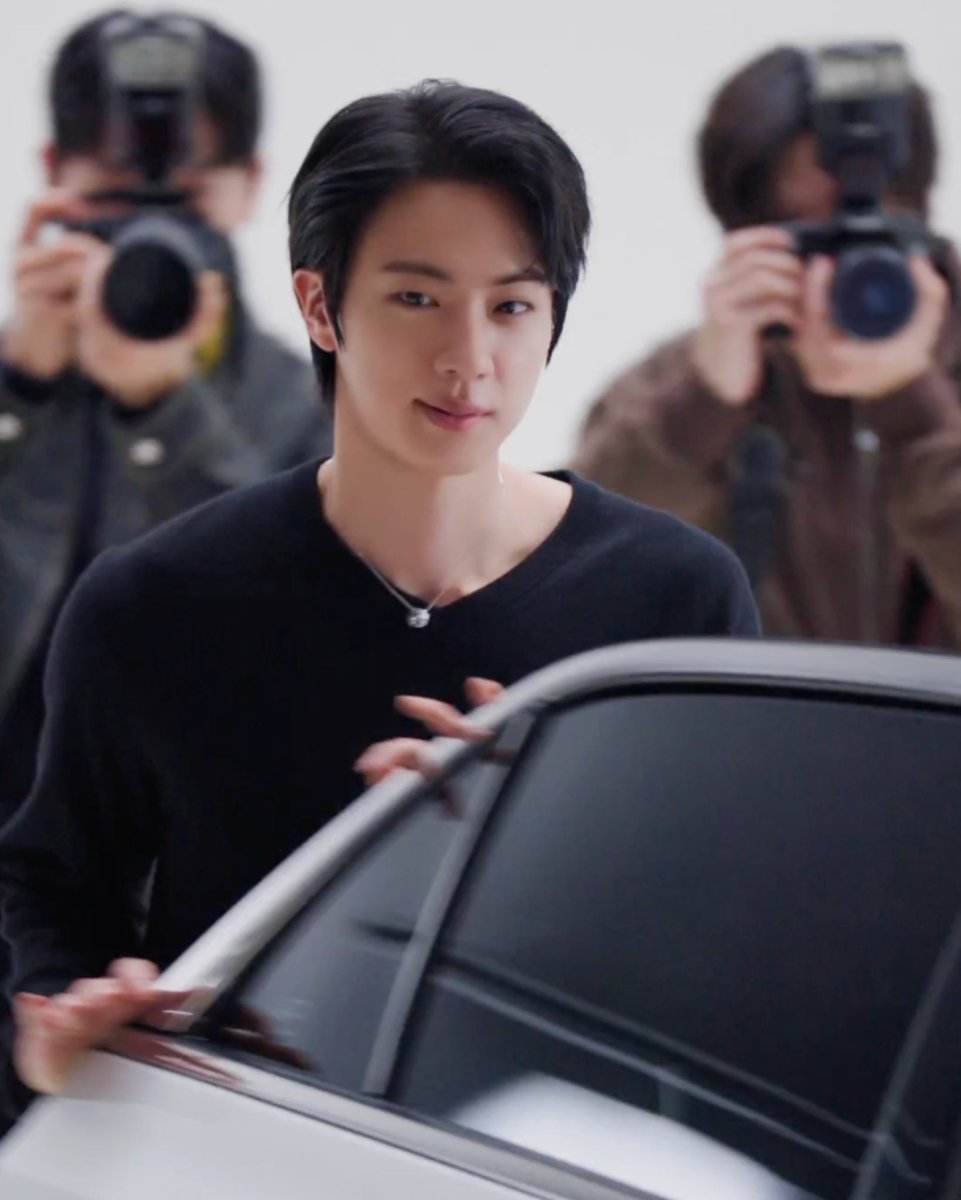 archvofbts's tweet photo. still not over this look😭😭 https://t.co/PG84z30RRQ