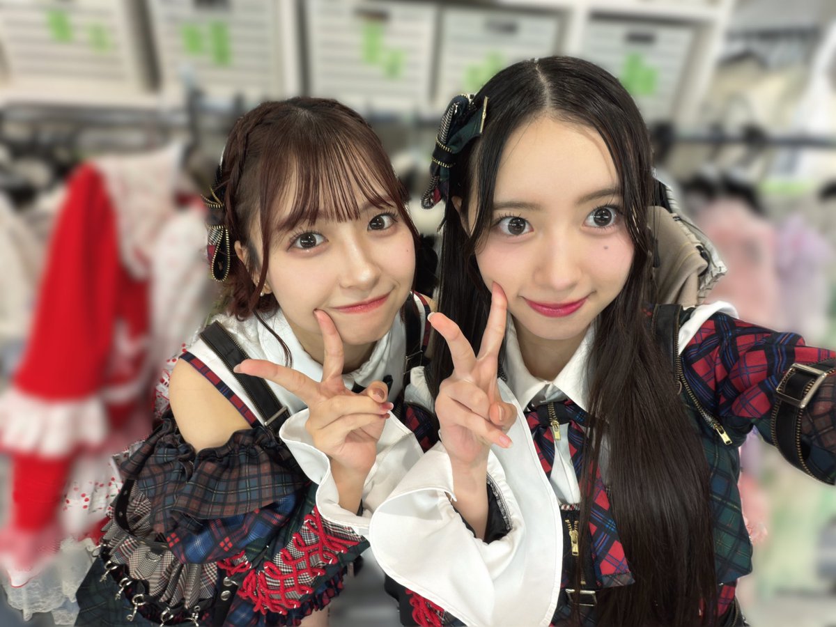 Yu_Morikawa's tweet photo. 「ここからだ」公演ありがとうございました💖

🤘🏻ここからだ公演では初共演いとももさん！
🤘🏻沢山構ってくださるひゆかさん！ら
🤘🏻最近公演でご一緒させていただくはるぴょんさん！

コンサート前ラスト公演とっても楽しかったです✨
Kアリーナさんにてお会いしましょう！！ https://t.co/hUSrvZOrce