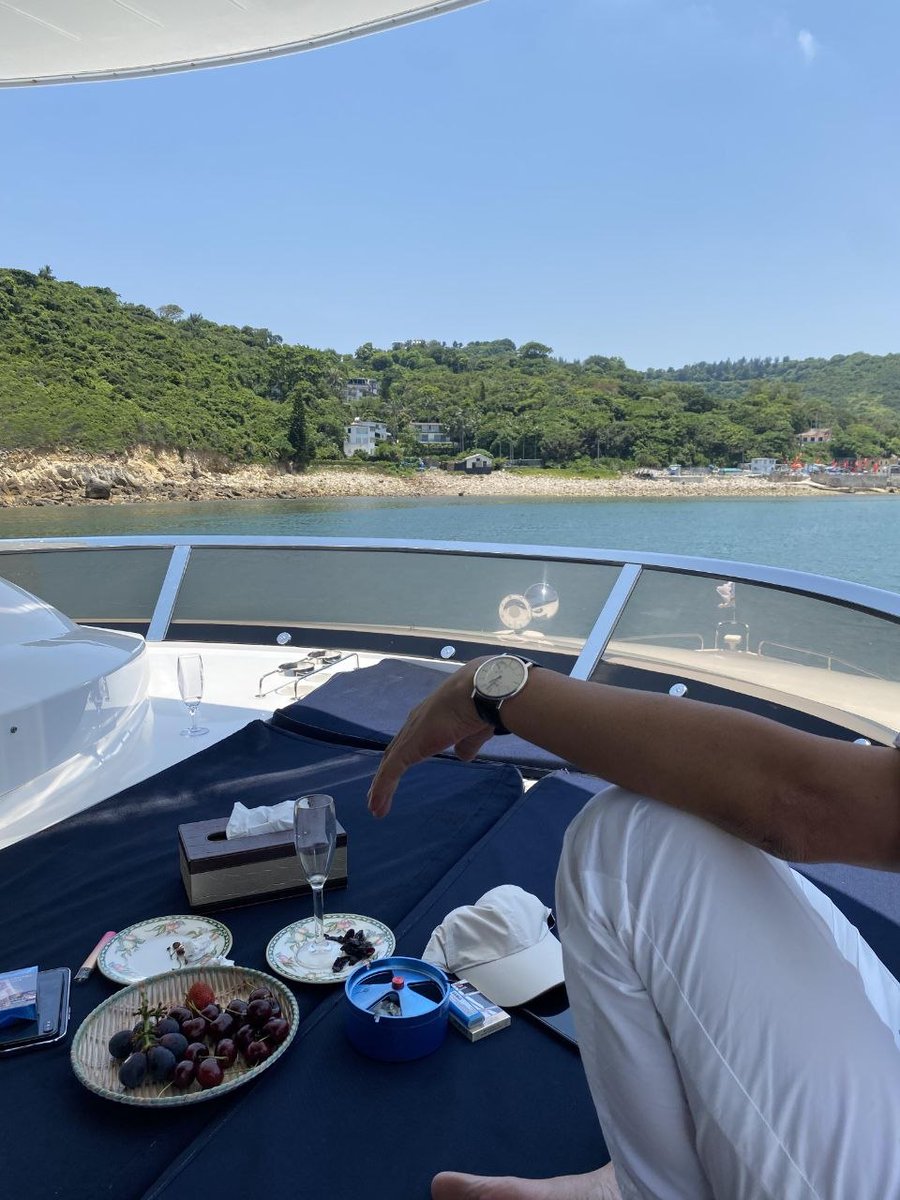 stacylou3's tweet photo. 不要羡慕那些突然好起来的人  他一定干了你不敢干的事情，合作共赢项目，日入3000+美刀，欢迎咨询交流有意向联系加一下我Telegram(飞机）https://t.co/K2ToOJlRBe #项目 #盗刷 #美金 #电商 #投资 https://t.co/58ildUWMqP