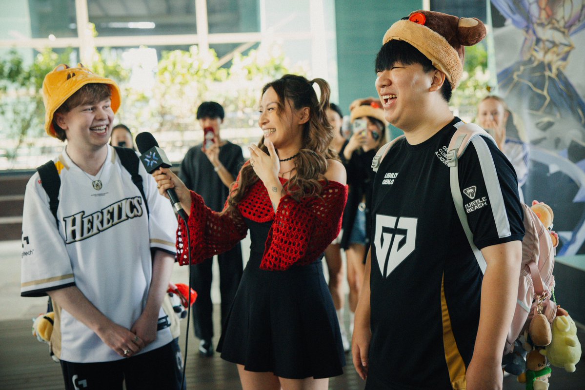 HereticsTHunder's tweet photo. Bring me back pls 🥲 https://t.co/kxcJRSfsJB