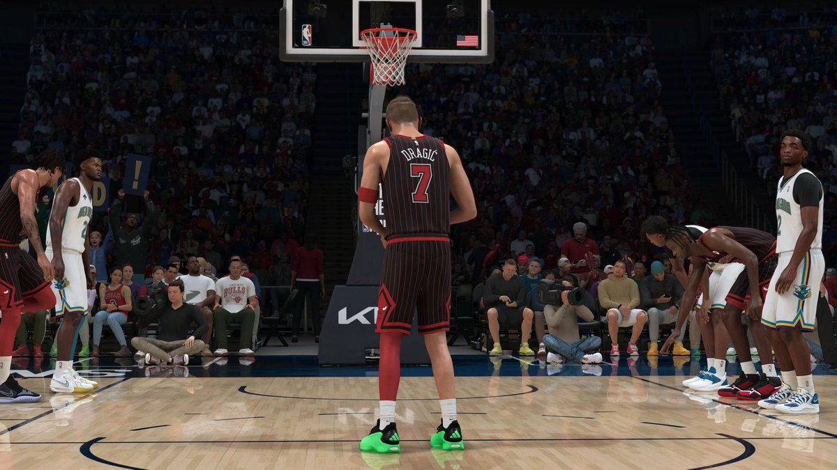 JustDZYGames's tweet photo. 🇸🇮 Kiú Dragić:

The Bulls fall to New Orleans, 115–101.

Dragić finished with 21, 7, &amp; 12, while Caleb Wilson posted 12 &amp; 12 and Nic Claxton added 12 &amp; 10 with 4 blocks.

Full Bulls rotation and minutes included below. 

Custom PE courtesy of @KJayOfficial__ 🔥👟

#NBA #2K #MyNBA https://t.co/vKW3nOnpid