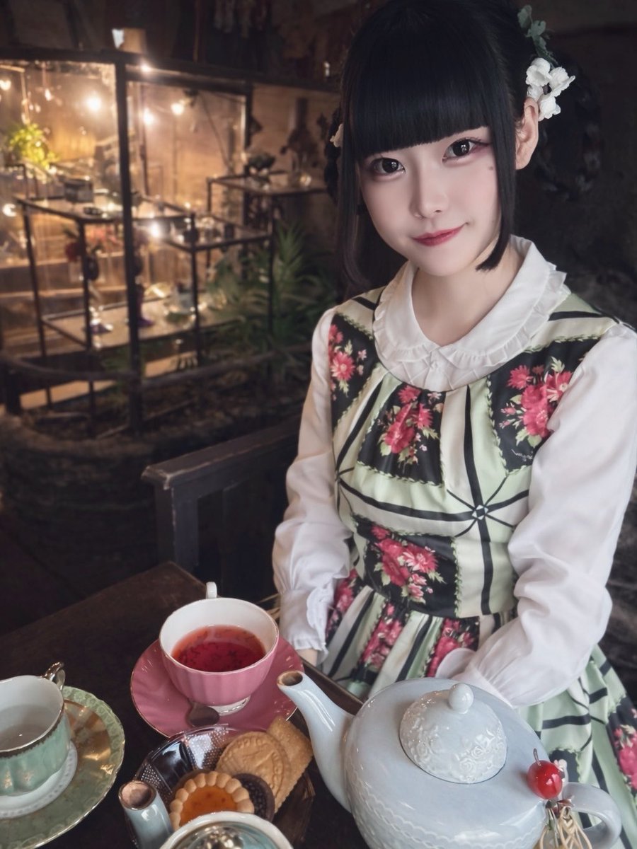 _ririri0120's tweet photo. ♥ エセルの中庭 ♥

ファンタジーの世界に迷い込んだみたいだった🌿 https://t.co/z7oy0poedn