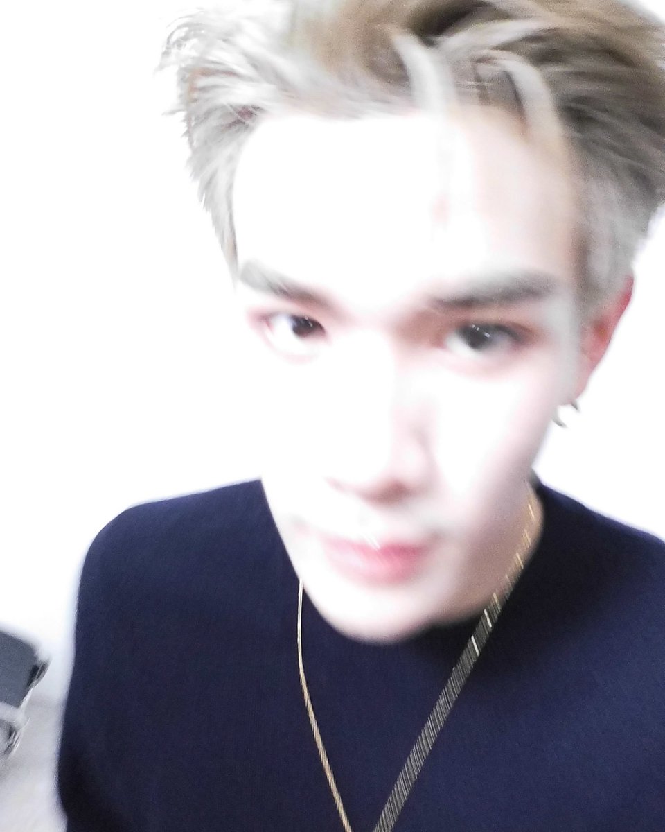 nox2perrr's tweet photo. เป้นแมวสีขาว ขนฟู ตาจ๋วยย♡♡♡ https://t.co/X4NxaE16kN