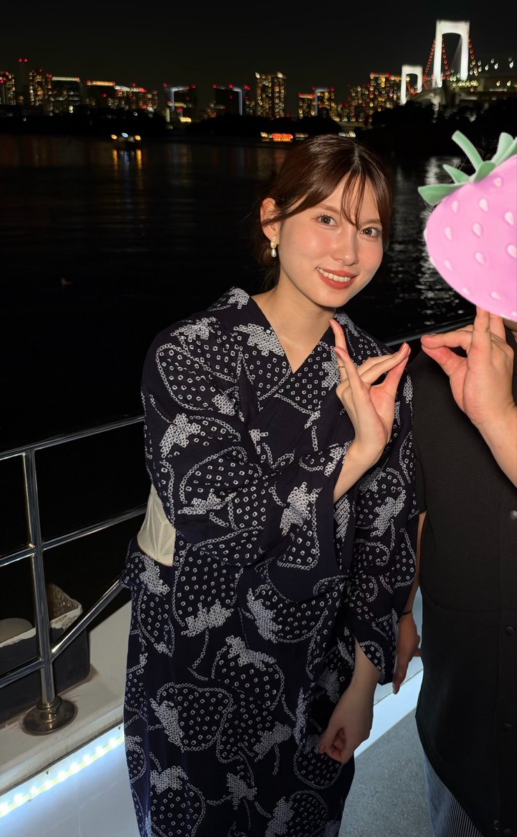 K_Mochitaro's tweet photo. はい、色恋。
(本人には伝わってない) https://t.co/VMkndmm60g