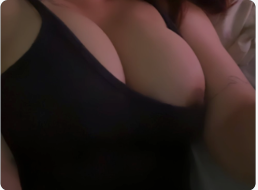 DeShuaib's tweet photo. 乳ならある！乳ならあるんだ…！！！🫣

#裏垢女子　#裏アカ女子 https://t.co/AgDaEJbuKj