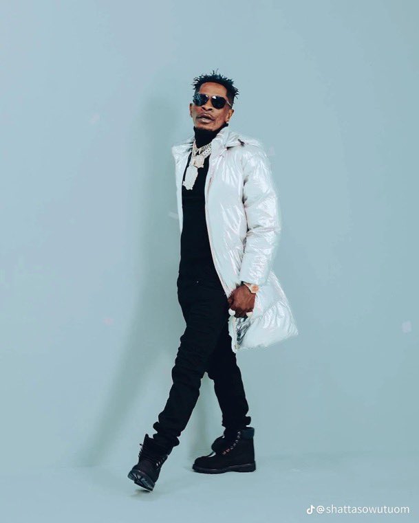 Mubbyjunr's tweet photo. Burna Boy speaking about Shatta Wale on Instagram https://t.co/dgARnrsGAM