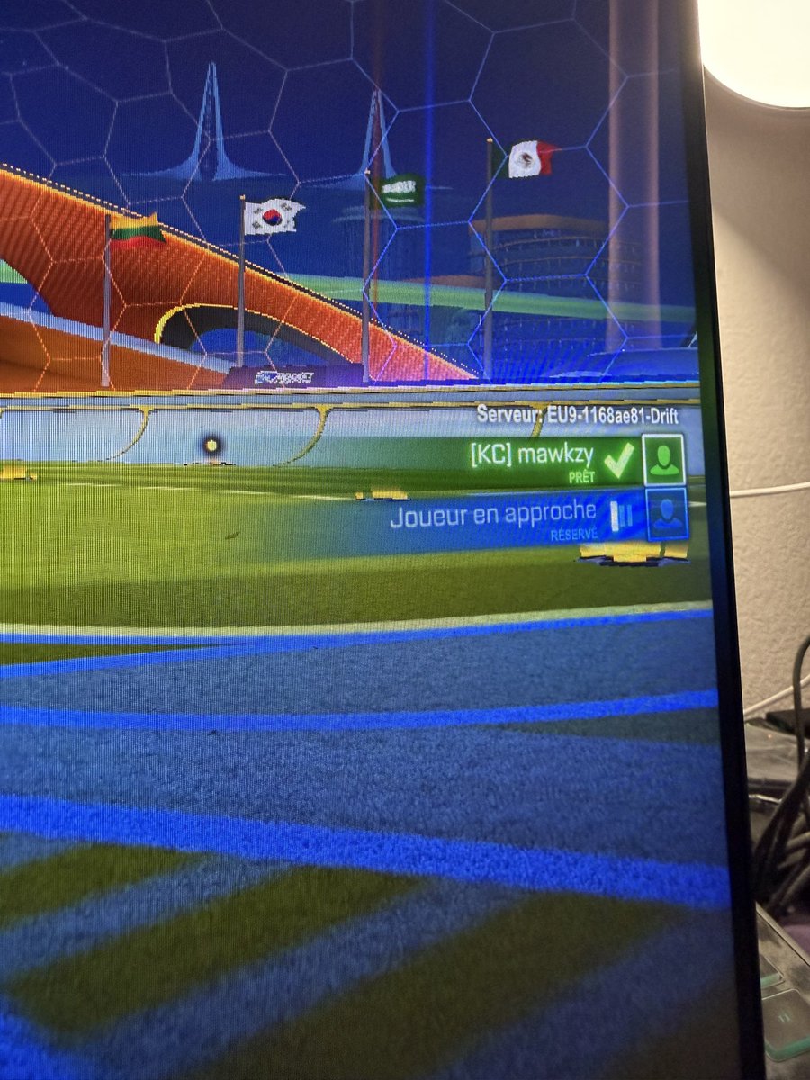 mawkzy1's tweet photo. @RLEsports @RocketLeague so we are really letting shadi sniping me and canceling on purpose to avoid me getting top 1 ? ( ive been live for 2 days and he keeps queuing and canceling on purpose to avoid me to let me play), he was already banned for RLCS and now we do NOTHING ?? https://t.co/iVI8adLKB4
