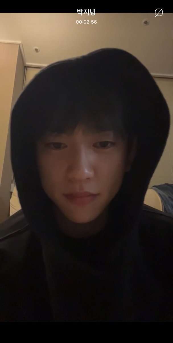 Jinyoungbase's tweet photo. Jinyoung just did a 🫧 live to thank the fans who celebrated his birthday today. 🥹 

He played some songs while singing along, including The Beatles’ “Let It Be” and Choi Yuree’s “Last Love.” He also played Jackson’s and Jay B’s new songs at fans’ request. 🧡

 #박진영 #parkjinyoung #진영 #Jinyoung