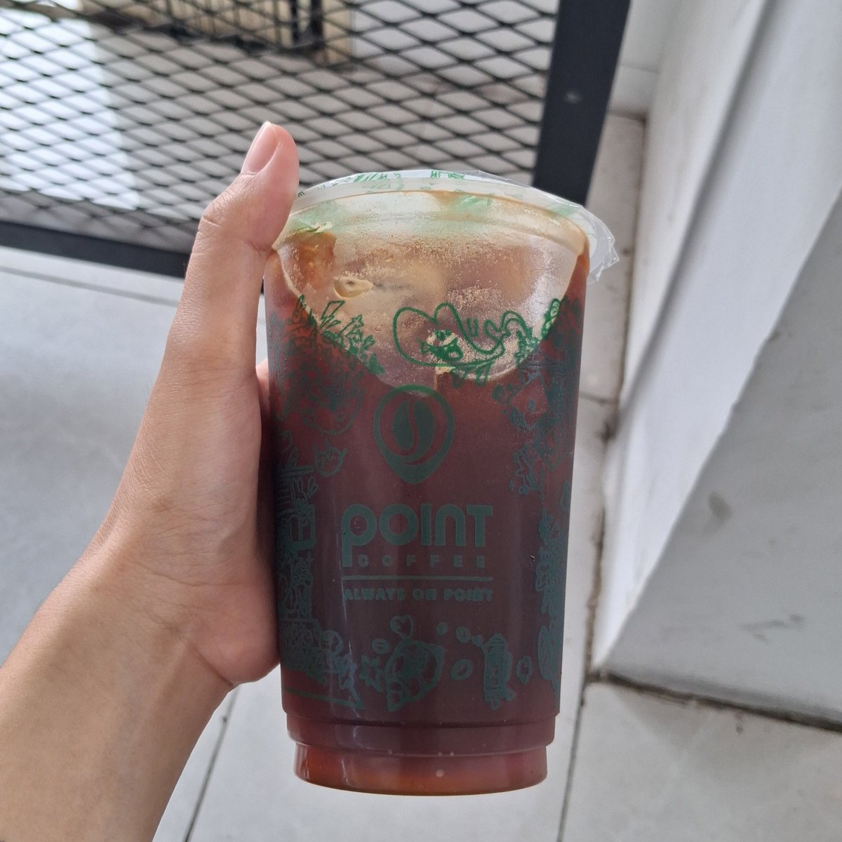 sevvnghan's tweet photo. 𓂃⋆.˚ blackpeach point coffee https://t.co/lonW6xHgXp
