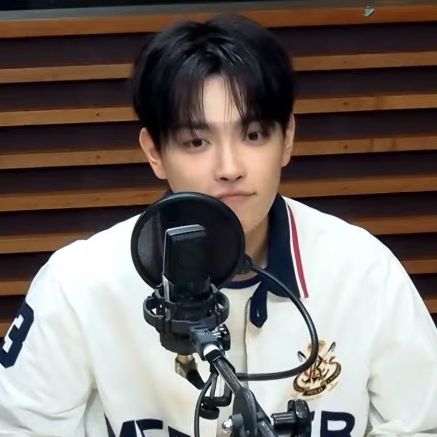hgjoongz's tweet photo. i hope hongjoong never stops :3 during interviews https://t.co/3HpbyM9dsw
