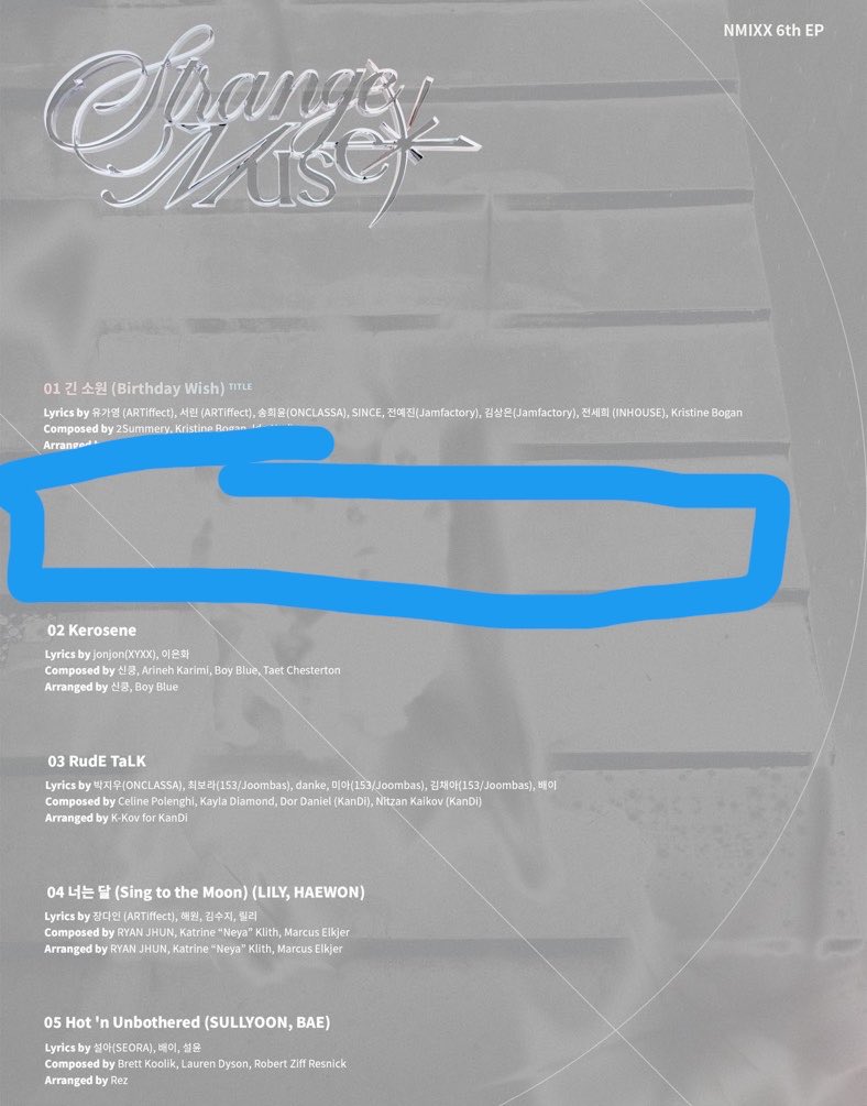 Gioblueserenade's tweet photo. Theorie:
NMIXX is hiding a pre-release track called smth like “misterious or secret “
cause theres so much space in the tracklist and a big jump from 30 september and 11 october on the cb schedule.

i think they are cooking smth cs this IS INDEED intentional https://t.co/0q4tE9ySk4