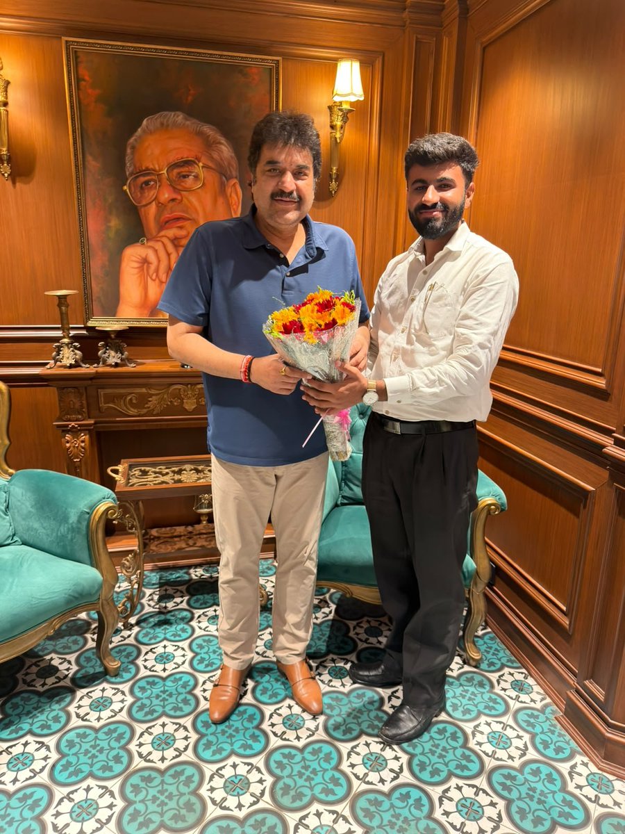 Ramesh4India's tweet photo. समाज के कोहिनूर, हमारे प्रेरणापुंज, वरिष्ठ भाजपा नेता एवं माननीय पूर्व सांसद आदरणीय चौ. @bishnoikuldeep जी को जन्मदिन की हार्दिक बधाई एवं अनंत शुभकामनाएँ। गुरु महाराज जंभेश्वर भगवान से प्रार्थना है कि हम समस्त जनों का मार्गदर्शन करते हुए आप सदैव स्वस्थ रहें तथा दीर्घायु हों। https://t.co/X3fgYmD6ag