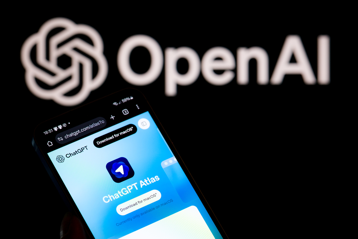 rishabhxAi's tweet photo. UK summoned OpenAI, Anthropic, DeepMind &amp; Meta.

Oct 13 hearing.

Same week Gemini broke into 3 companies.
Google disclosed only after WSJ called.

"No damage" isn't a safety policy.
It's a PR strategy 🚨 https://t.co/dfWAxXfOyp