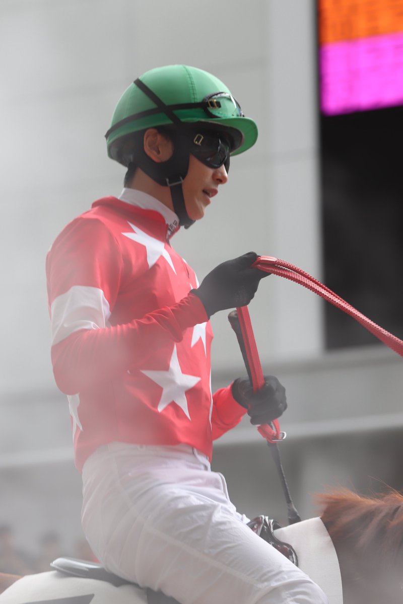 kumo__Blue's tweet photo. 坂井瑠星騎手

 #阪神競馬場
 #坂井瑠星
 #レッドフレーザー https://t.co/XnrbMlFb43