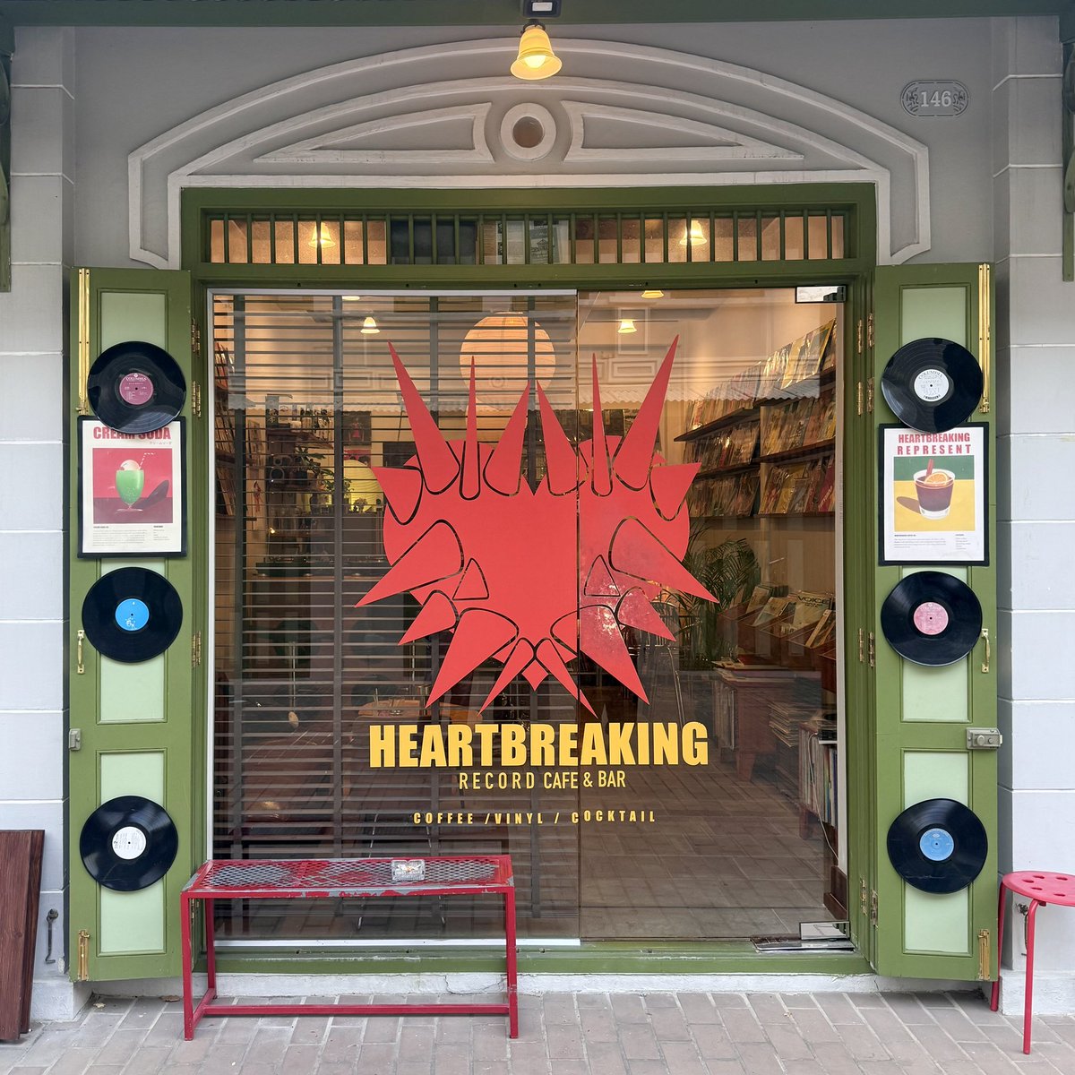 ShuxinShua's tweet photo. ·₊˚🎀⊹ Location ♡⟡🐷⋆.˚

 📍 Heartbreaking record cafe&amp;bar
        ไชน่าทาวน์ — เยาวราช กรุงเทพฯ (ใกล้ MRT สามยอด)

 🗓️  วันอาทิตย์ 11 ตุลาคม 2569
 ⏰   เวลา : 12.00 - 18.00 น.

#ShuXin #วันนี้ตี๋อยู่ร้าน https://t.co/TAXeVW9Nhc
