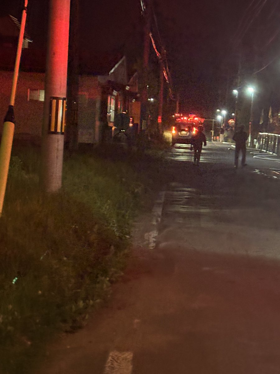 ELF38159554's tweet photo. 森町常盤町会館の近くで火事です。収まってはきてるけどまだ少し煙が💦@hakodate119 https://t.co/uM94H66PNC