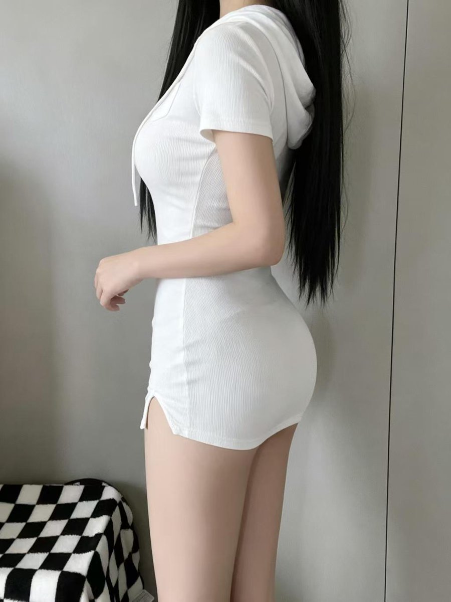 vktwiter's tweet photo. 没有电报的哥哥记得开置顶哦，不然找不到我 https://t.co/sfJabKUWcq