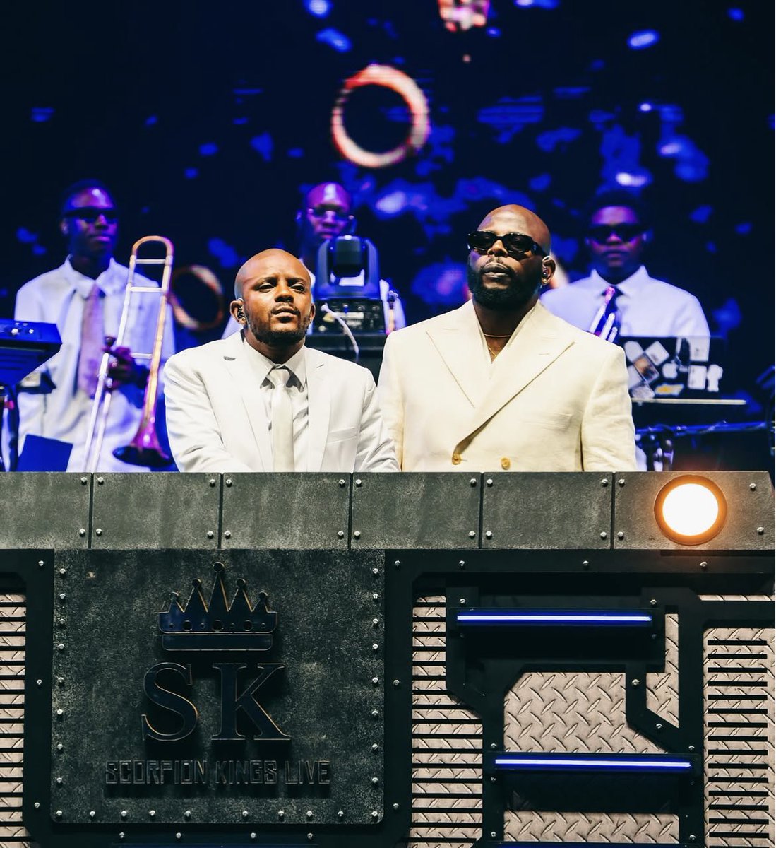 frontpageza's tweet photo. Amapiano dynamic duo #DJMaphorisa and #KabzadeSmall etched new historic records in the scrolls of South African music when they lit up the FNB Stadium on the 19th of September 2026. The #ScorpionKings’ spectacle, hosted by Robot Boii and Bontle Modiselle, was attended by over 74 000 concert-goers, surpassing their previous and commercially successful production at the Loftus Versfeld Stadium in 2025.

The celebration of Mzansi music was graced with over 70 performances across different sounds that have defined the country’s soundscape over the past decade. The extensive line-up included amapiano stalwarts such as Young Stunna, MaWhoo, Nkosazana Daughter and Daliwonga; vocal powerhouses, which included Msaki, Ami Faku, and Nia Pearl; as well as hip-hop mainstays Nasty C, A-Reece, and Blxckie.

🔗 https://t.co/WOf9BAxUId