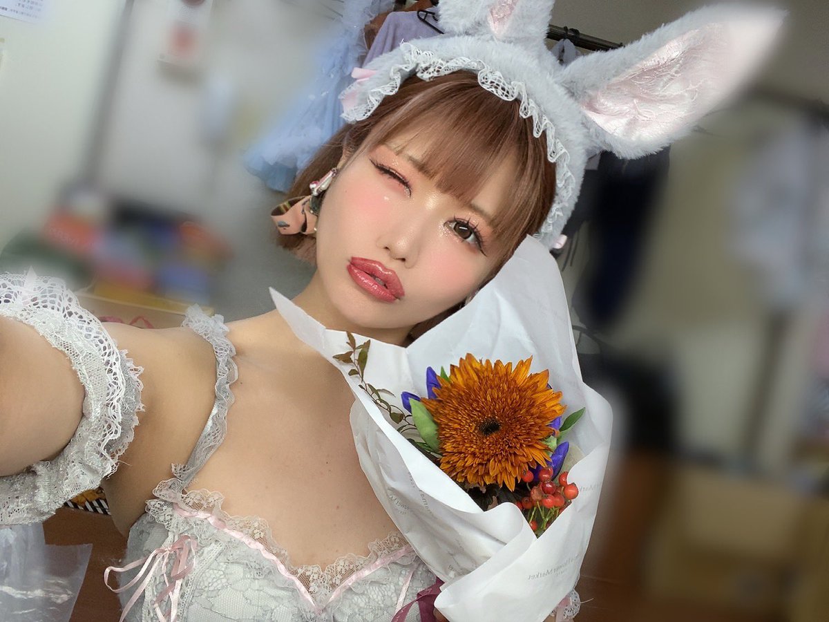 oomiharuka's tweet photo. 本日もステージを見て頂いた皆様🩷
手拍子🙏Wりぼんさん🎀🎀タンバリンさんたち⭐️など盛り上げて頂き
ありがとうございます🥰✨！！

本日もまるっと1日温かい場内の中
踊る事が出来て幸せでしたっ✌️
灯は3年ぶりで10周年作-B-は
川崎では初です🥺❤️‍🔥！
どちらも嬉しい言葉を沢山沢山
頂いてて励みになってます💪🥹

まだまだブラッシュアップ
頑張ります☀️

差し入れやお気持ち、お手紙なども
ありがとうございます🥲✨！！