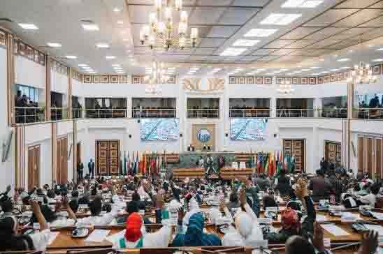 Bridge_ethiopia's tweet photo. "Ethiopia's Evolving Climate Policy Ahead of COP32: A Comprehensive Analysis of Green Development, Regional Diplomacy, Institutional Transformation and Implementation Challenges". Read full BRIDGE insight: [https://t.co/Z2d3SbRMPn] https://t.co/rfNJxmQAJO