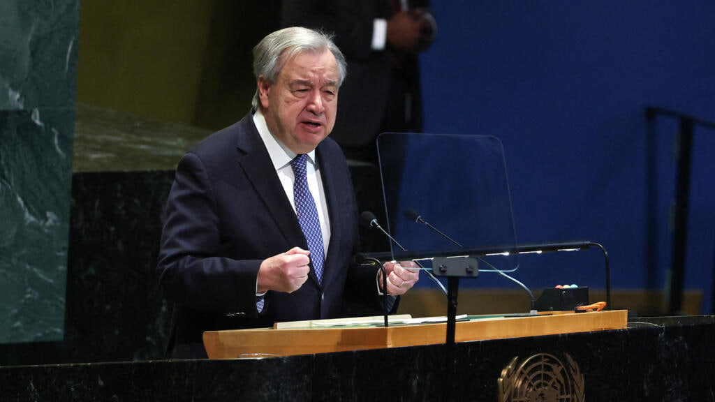 karsitmedya's tweet photo. BM Genel Sekreteri Antonio Guterres:

"Savaşlar sona ermeli, insani yardımlar akmalı ve uluslararası hukuka uygun olarak seyir özgürlükleri tam anlamıyla yeniden sağlanmalı." https://t.co/BkFdrn8eKS
