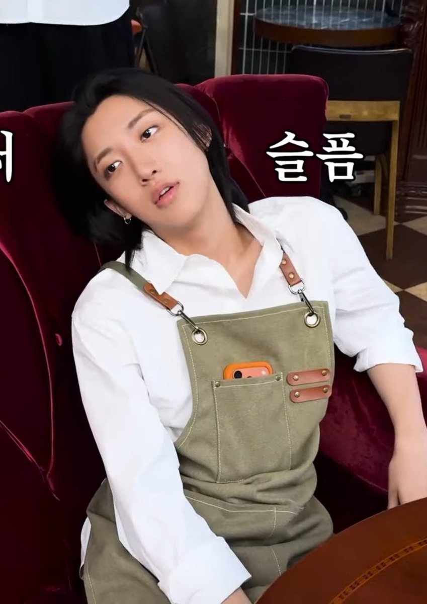 forwooryul's tweet photo. you look pretty sad for someone who is really pretty like so PRETTY https://t.co/kdom6jsFAF