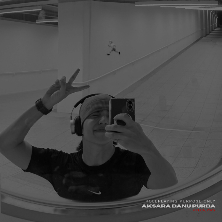 drouzse's tweet photo. ▏𝗠𝗥𝗧 𝗜𝘀𝘁𝗼𝗿𝗮 𝗠𝗮𝗻𝗱𝗶𝗿𝗶, 𝗝𝗮𝗸𝗮𝗿𝘁𝗮.
▏20:34 WIB

    Balik pulang karena GBK mau tutup. Lumayan lah
    ngeluarin keringat jam segini. https://t.co/RCoiYx9Lyg
