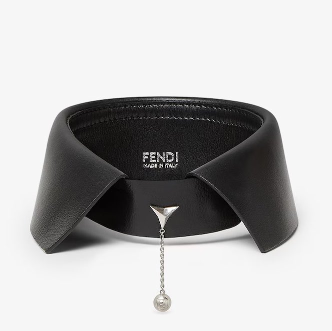 WoofsMeow's tweet photo. … WDYM F3ndi has a black leather collar 🙂🙂🙂🙂🙂🙂🙂🙂🙂🙂🙂🙂🙂🙂🙂🙂🙂🙂🙂🙂🙂🙂🙂🙂🙂🙂🙂 https://t.co/o3x5hsD3MZ